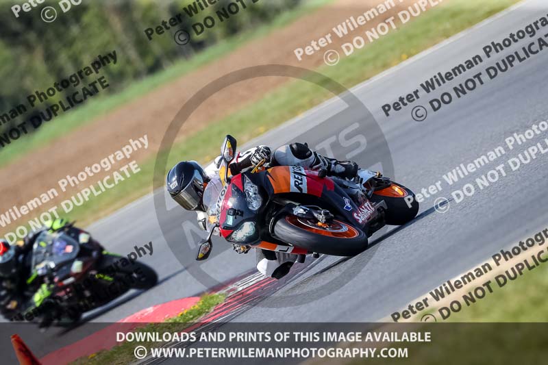 enduro digital images;event digital images;eventdigitalimages;no limits trackdays;peter wileman photography;racing digital images;snetterton;snetterton no limits trackday;snetterton photographs;snetterton trackday photographs;trackday digital images;trackday photos